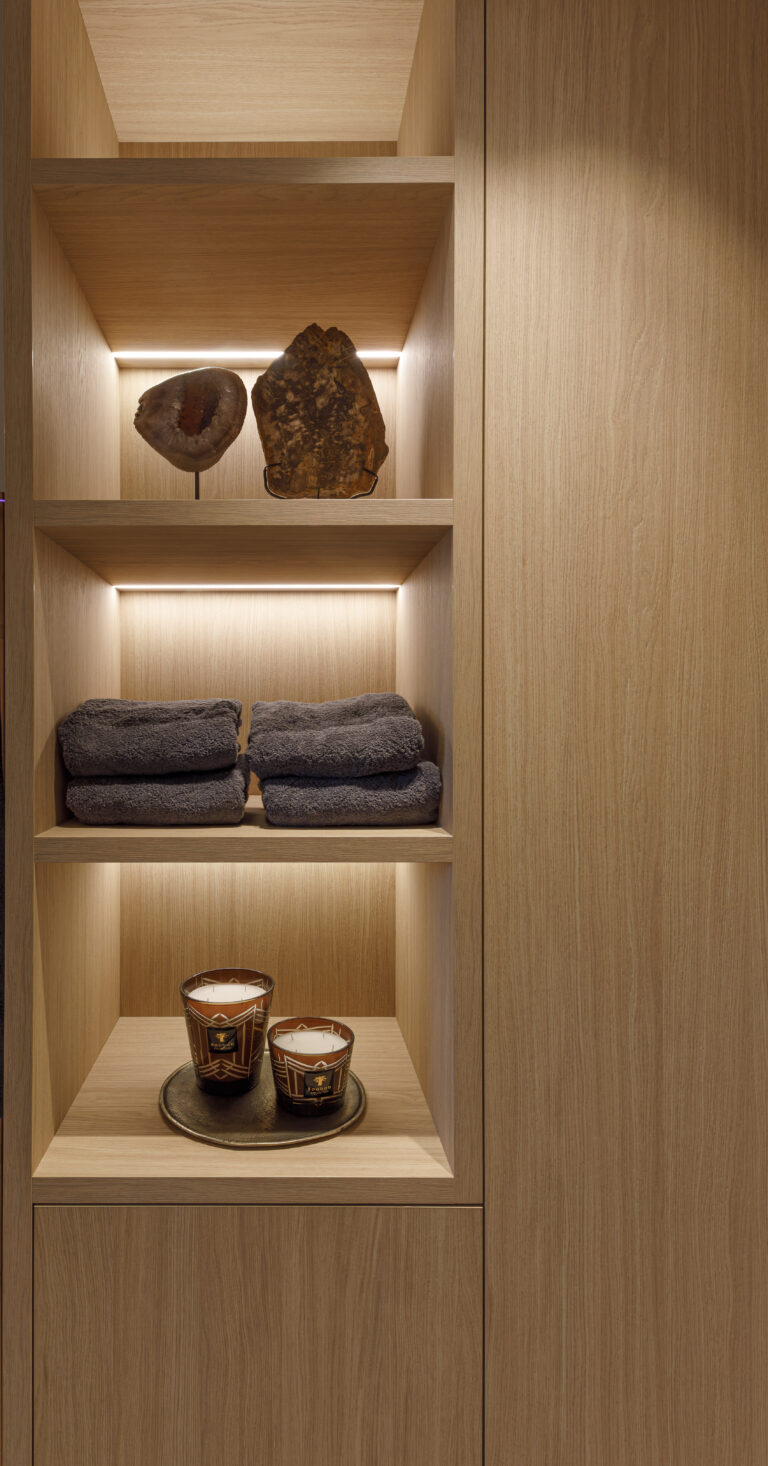 Maatwerk interieur Penthouse Steenbergen