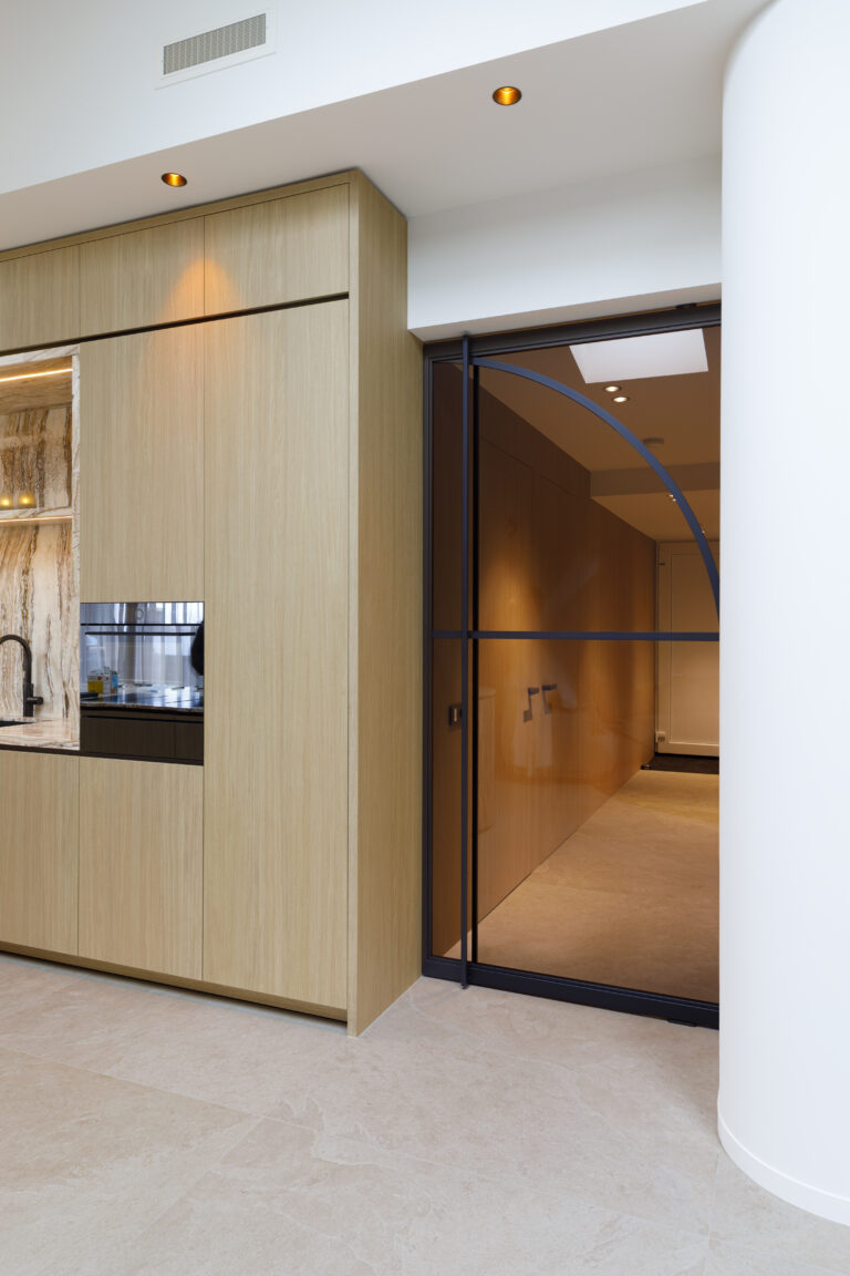 Maatwerk interieur Penthouse Steenbergen