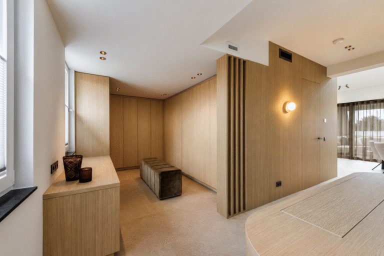 Maatwerk interieur Penthouse Steenbergen