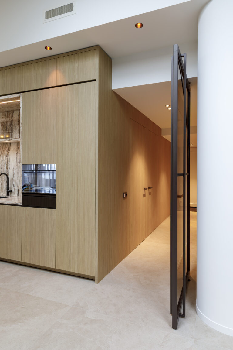 Maatwerk interieur Penthouse Steenbergen