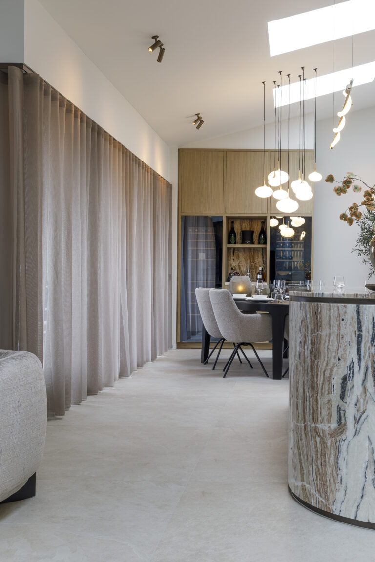 Maatwerk interieur Penthouse Steenbergen