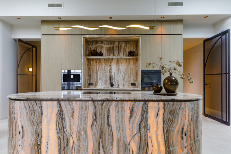 Maatwerk interieur Penthouse Steenbergen