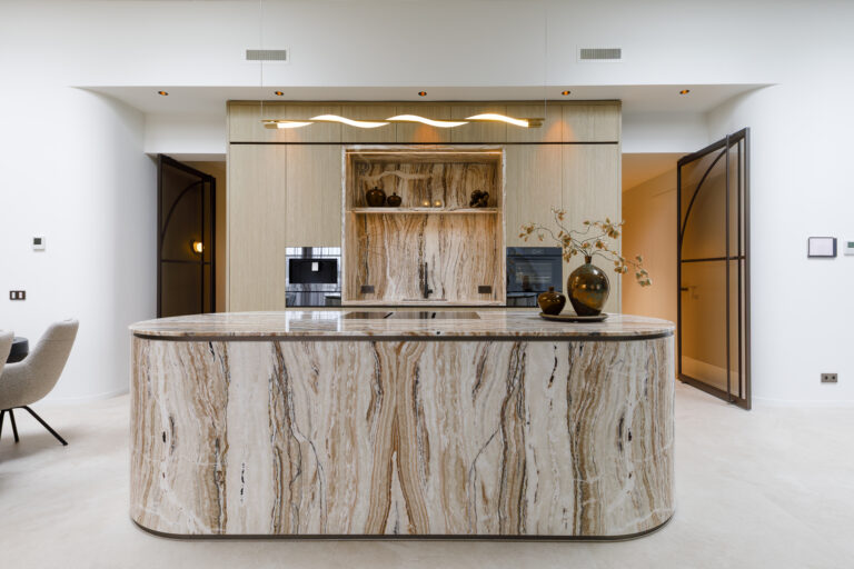 Maatwerk interieur Penthouse Steenbergen