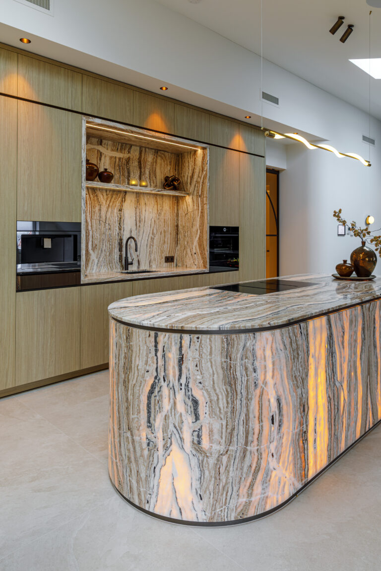 Maatwerk interieur Penthouse Steenbergen