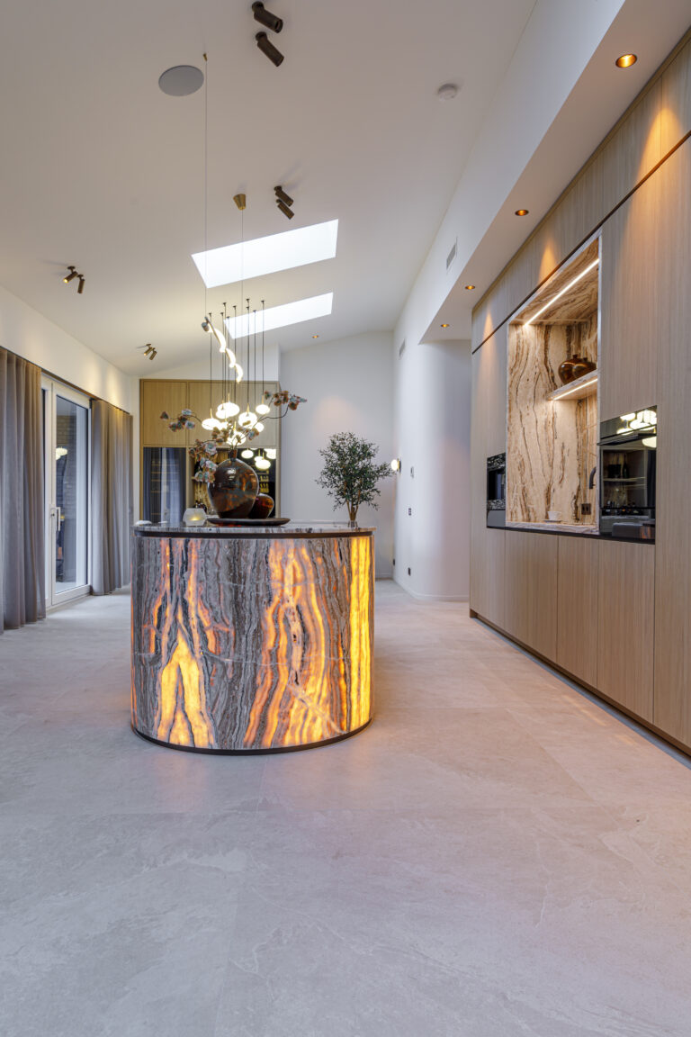 Maatwerk interieur Penthouse Steenbergen