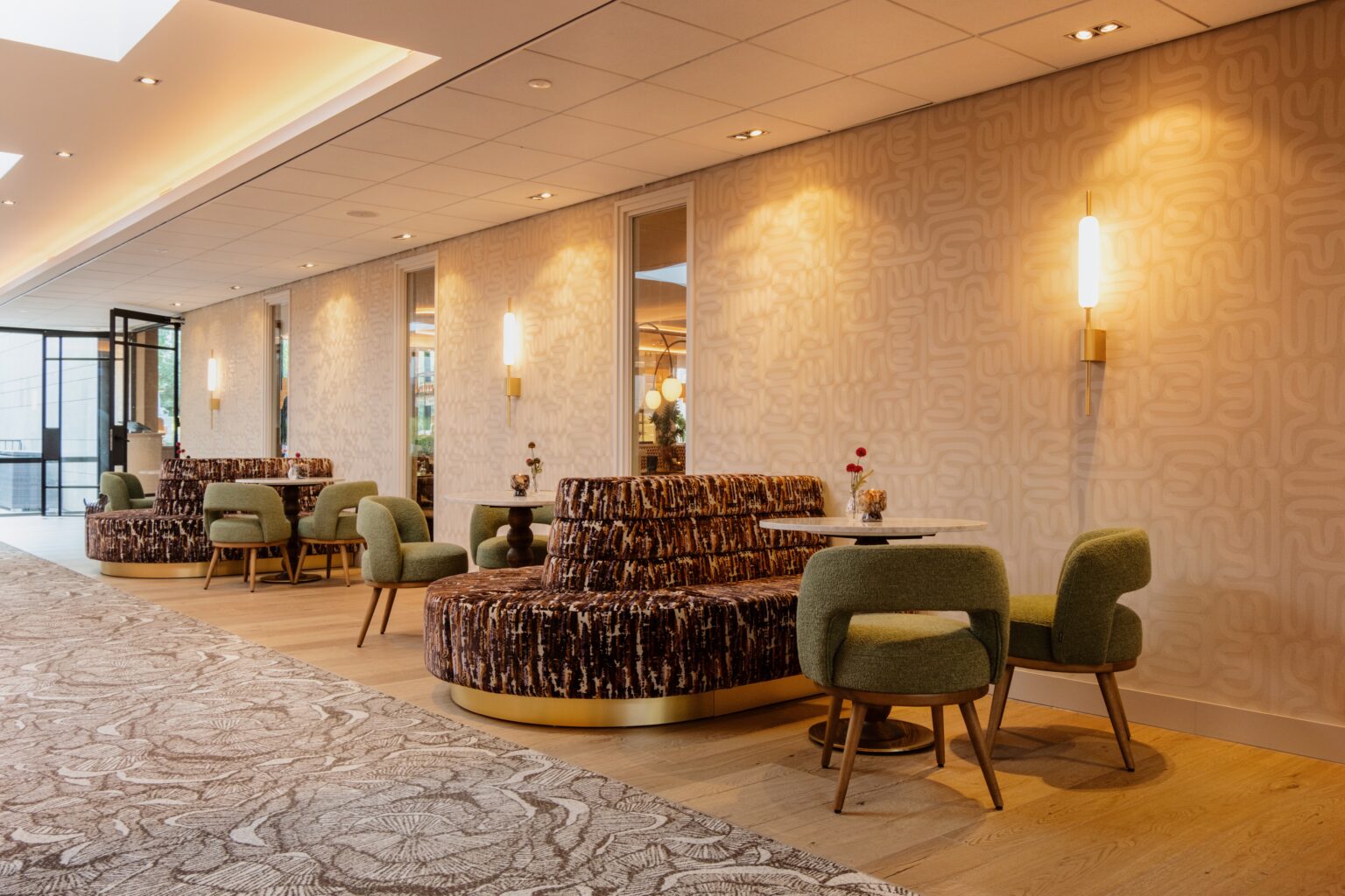 Lobby van der Valk Rotterdam Nieuwerkerk